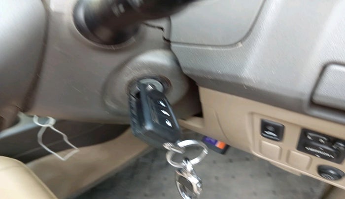 2012 Toyota Fortuner 3.0 4X2 AT, Diesel, Automatic, 1,92,013 km, interior