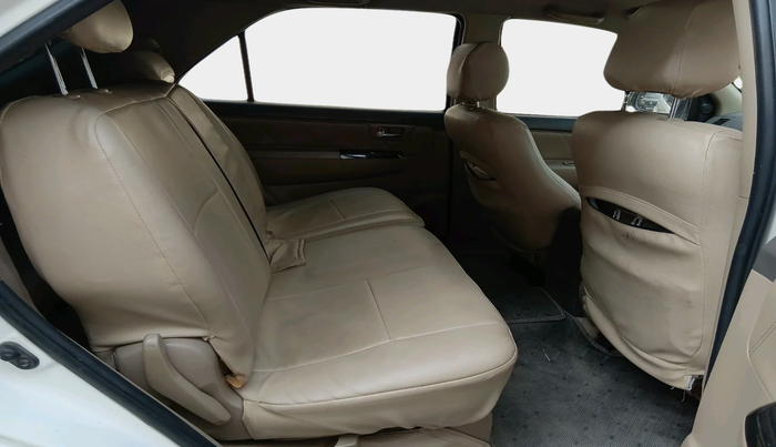 2012 Toyota Fortuner 3.0 4X2 AT, Diesel, Automatic, 1,92,013 km, interior