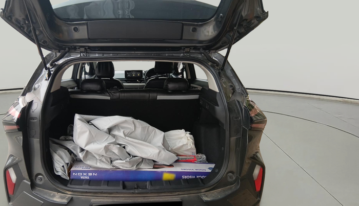 2025 Tata NEXON  Pure Plus 1.2 Petrol AMT, Petrol, Automatic, 1,296 km, exterior