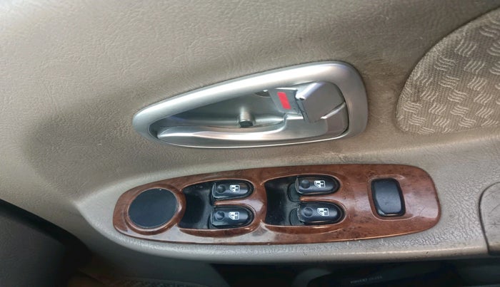 2011 Hyundai Accent EXECUTIVE, Petrol, Manual, 1,30,656 km, interior