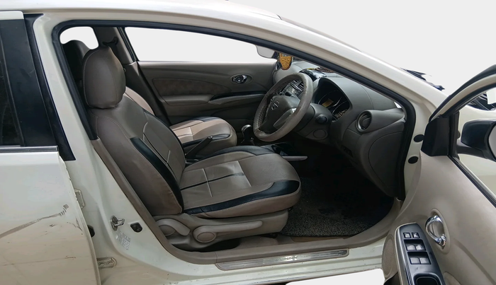 2014 Nissan Sunny XV DIESEL, Diesel, Manual, 1,78,868 km, interior