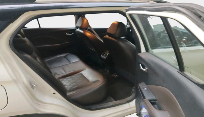 2019 Nissan Kicks XV PREMIUM O DUAL TONE DIESEL, Diesel, Manual, 89,274 km, interior