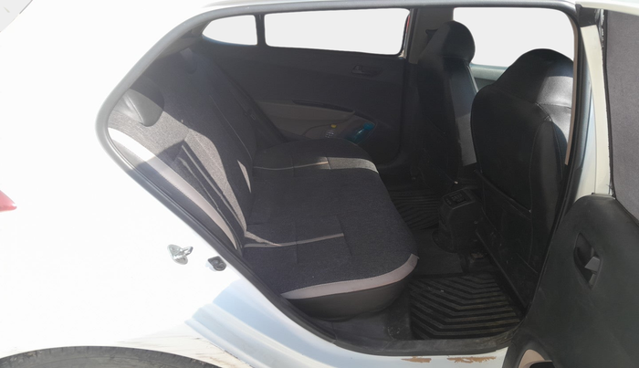 2018 Hyundai Grand i10 MAGNA 1.2 KAPPA VTVT, Petrol, Manual, 1,05,274 km, interior