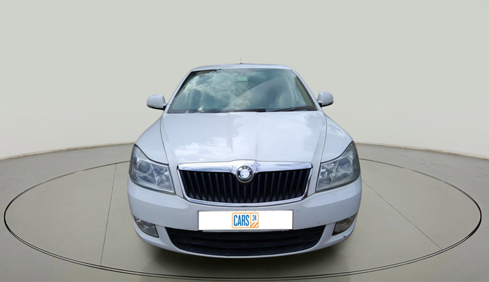 2013 Skoda Laura AMBITION 2.0 TDI CR MT, Diesel, Manual, 94,114 km, exterior