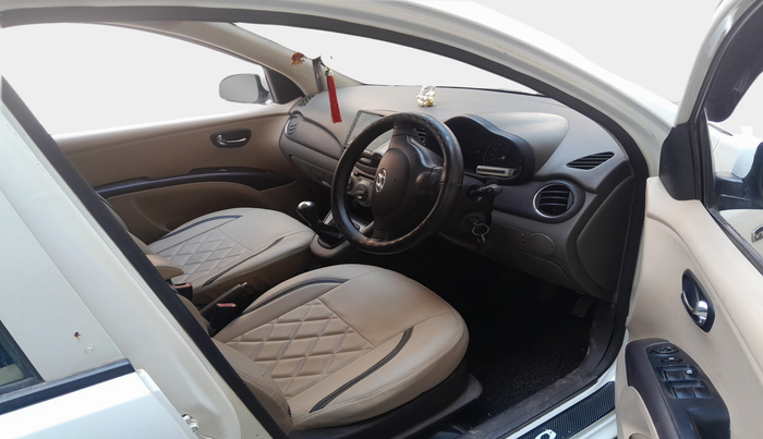 2011 Hyundai i10 MAGNA 1.2, Petrol, Manual, 73,940 km, interior