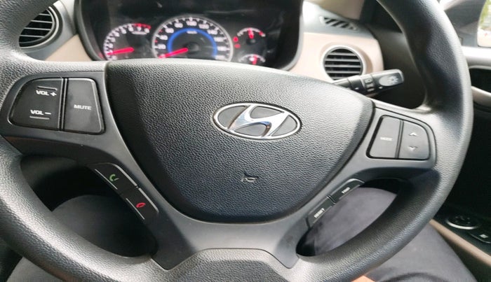 2015 Hyundai Grand i10 SPORTZ 1.2 KAPPA VTVT, Petrol, Manual, 72,638 km, interior