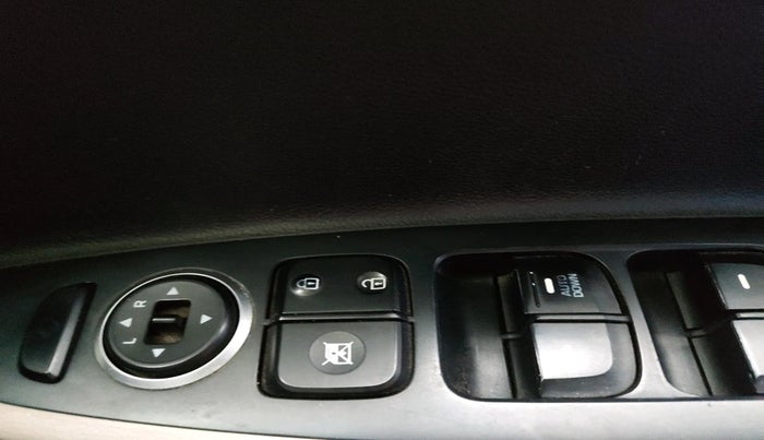 2015 Hyundai Grand i10 SPORTZ 1.2 KAPPA VTVT, Petrol, Manual, 72,638 km, interior