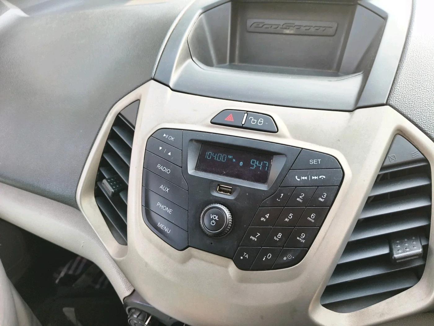 2013 Ford Ecosport AMBIENTE 1.5L DIESEL, Diesel, Manual, 1,29,140 km, interior