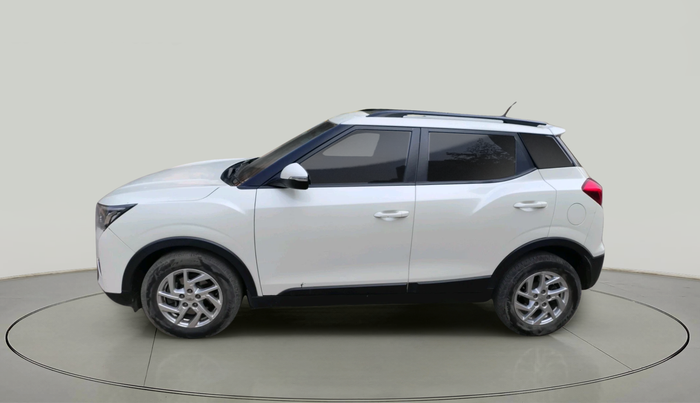 2022 Mahindra XUV300 W8 1.5 DIESEL, Diesel, Manual, 67,309 km, exterior