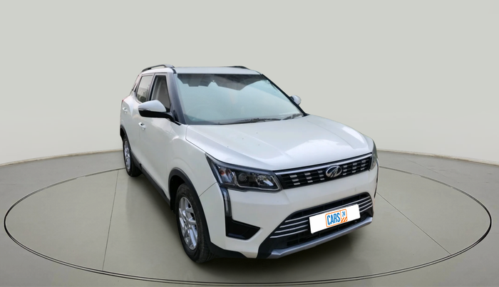 2022 Mahindra XUV300 W8 1.5 DIESEL, Diesel, Manual, 67,309 km, exterior