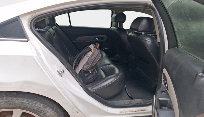2011 Chevrolet Cruze LTZ, Diesel, Manual, 99,999 km, interior