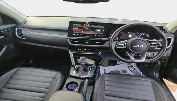 2022 KIA SELTOS GTX PLUS AT 1.5 DIESEL, Diesel, Automatic, 30,389 km, interior