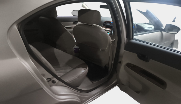 2010 Hyundai Verna TRANSFORM 1.5 SX CRDI, Diesel, Manual, 1,20,572 km, interior