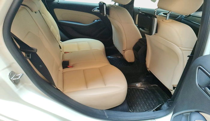 2012 Mercedes Benz B Class B 180 SPORTS PETROL, Petrol, Automatic, 47,221 km, interior