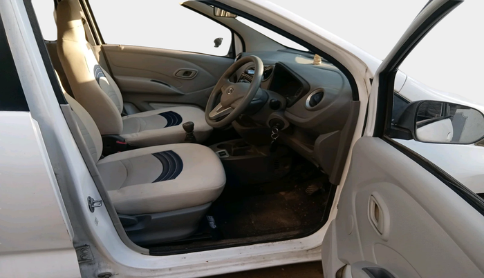 2017 Datsun Redi Go T (O), Petrol, Manual, 10,718 km, interior