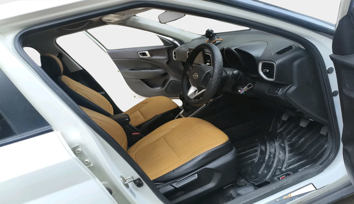 2021 Hyundai VENUE S+ 1.2, Petrol, Manual, 72,870 km, interior