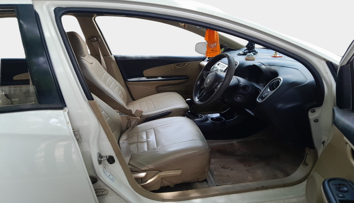 2014 Honda Mobilio 1.5L I-VTEC V, Petrol, Manual, 1,32,522 km, interior