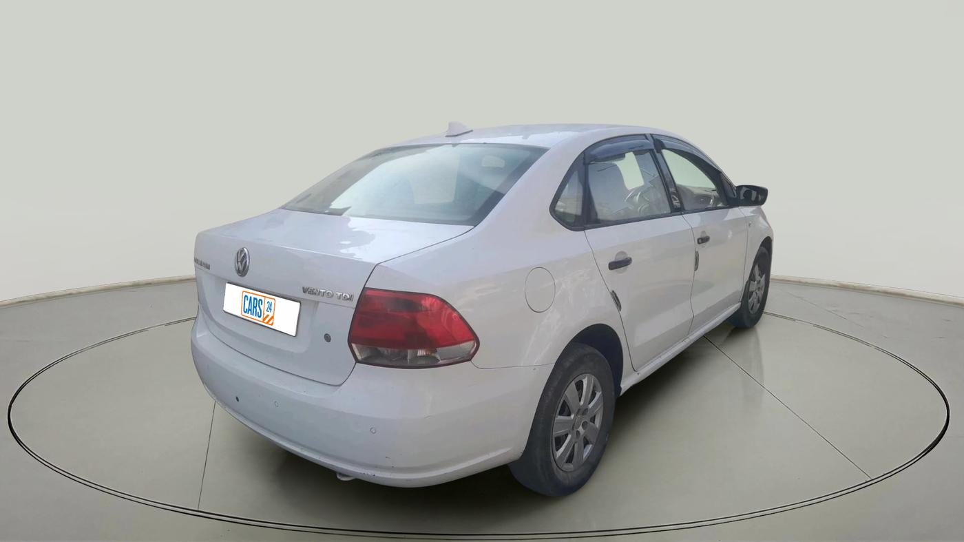 2012 Volkswagen Passat TRENDLINE MT, Diesel, Manual, 1,08,360 km, exterior