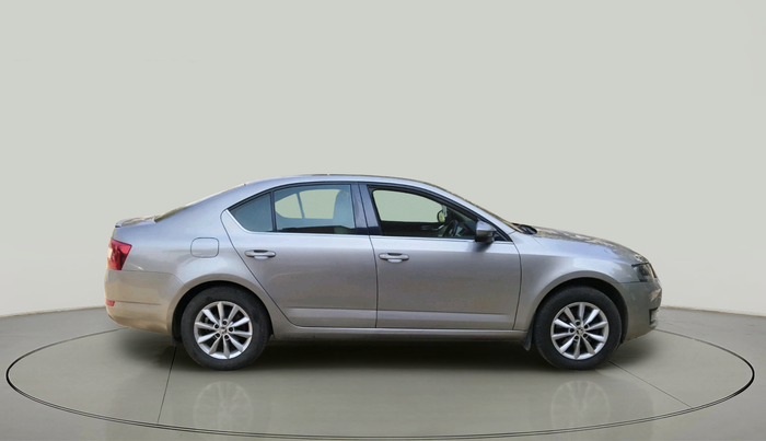 2016 Skoda Octavia STYLE PLUS AT 1.8 TSI, Petrol, Automatic, 78,962 km, exterior