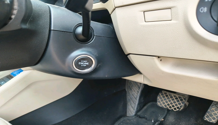 2016 Skoda Octavia STYLE PLUS AT 1.8 TSI, Petrol, Automatic, 78,962 km, interior