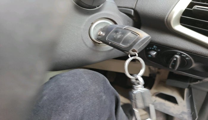 2016 Ford Ecosport TREND 1.5L DIESEL, Diesel, Manual, 1,19,766 km, interior