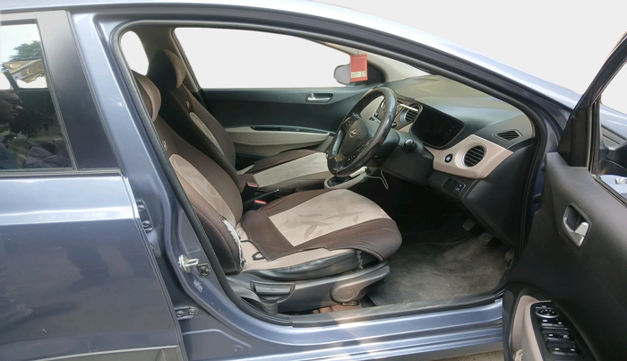 2014 Hyundai Xcent SX 1.2 (O), Petrol, Manual, 92,554 km, interior