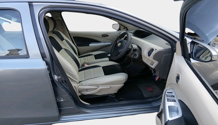 2015 Toyota Etios VD, Diesel, Manual, 72,647 km, interior