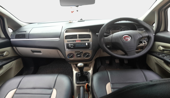 2014 Fiat Linea ACTIVE 1.3 L, Diesel, Manual, 78,100 km, interior