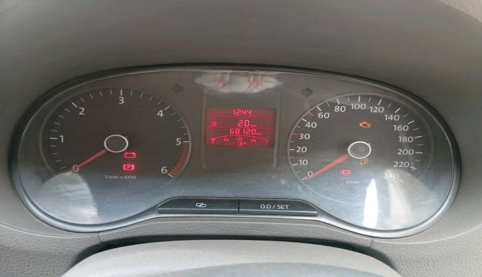 2011 Volkswagen Vento TRENDLINE DIESEL 1.6, Diesel, Manual, 68,120 km, interior