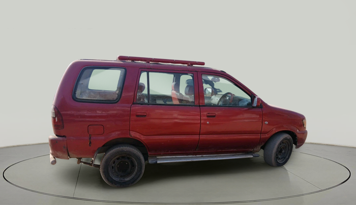 2012 Chevrolet Tavera NEO LS B3 10 STR BS III, Diesel, Manual, 3,08,296 km, exterior