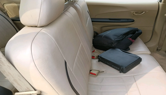 2014 Honda Mobilio 1.5L I-DTEC S, Diesel, Manual, 1,85,415 km, interior