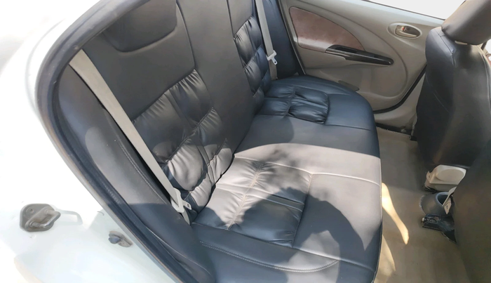 2015 Toyota Etios GD, Diesel, Manual, 1,32,075 km, interior