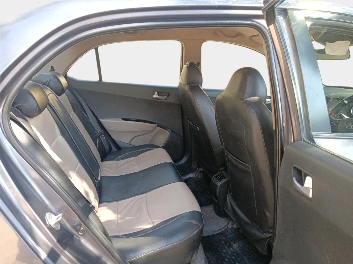 2017 Hyundai Xcent SX 1.2, Petrol, Manual, 1,76,545 km, interior