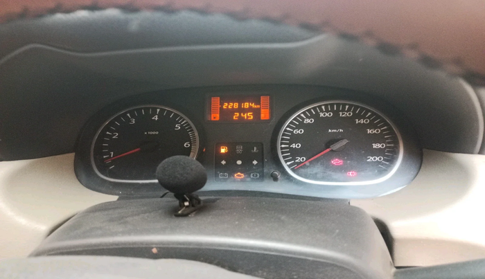 2013 Renault Duster 110 PS RXZ DIESEL, Diesel, Manual, 2,28,184 km, interior