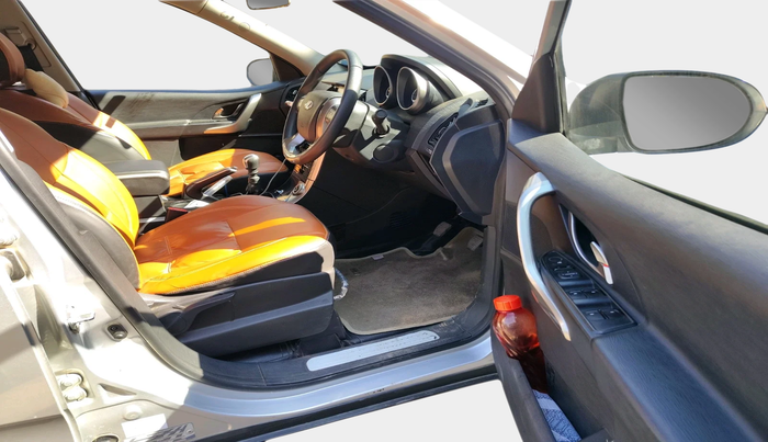 2019 Mahindra XUV500 W7, Diesel, Manual, 32,057 km, interior