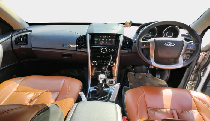 2019 Mahindra XUV500 W7, Diesel, Manual, 32,057 km, interior