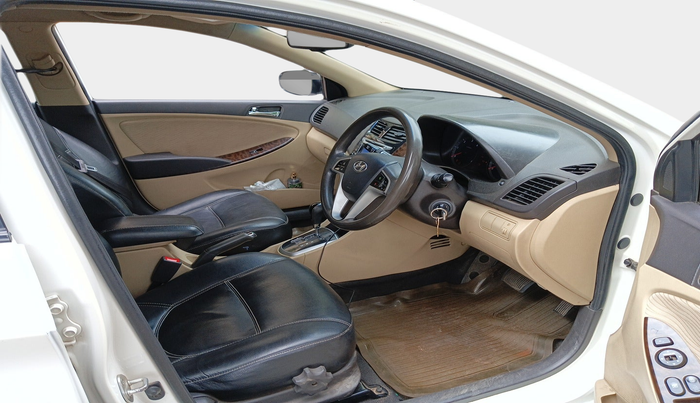 2014 Hyundai Verna FLUIDIC 1.6 CRDI SX AT, Diesel, Automatic, 1,12,023 km, interior