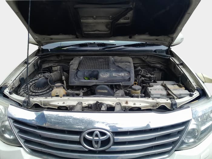 2014 Toyota Fortuner 3.0 4X2 AT, Diesel, Automatic, 1,82,048 km, exterior