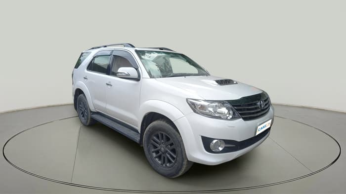 2014 Toyota Fortuner 3.0 4X2 AT, Diesel, Automatic, 1,82,048 km, exterior