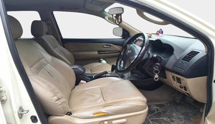2014 Toyota Fortuner 3.0 4X2 AT, Diesel, Automatic, 1,82,048 km, interior