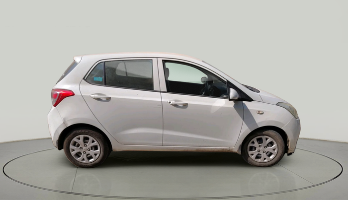 2016 Hyundai Grand i10 MAGNA 1.1 CRDI, Diesel, Manual, 1,12,394 km, exterior