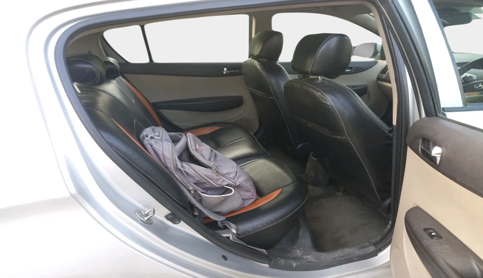 2012 Hyundai i20 SPORTZ 1.2, Petrol, Manual, 84,240 km, interior