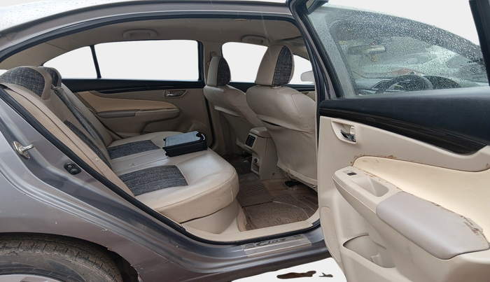 2016 Maruti Ciaz VDI+ SHVS, Diesel, Manual, 81,776 km, interior