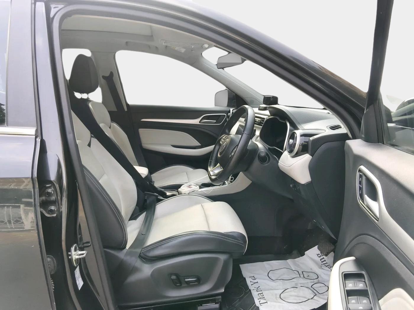 2023 MG ASTOR SHARP 1.5 CVT, Petrol, Automatic, 37,365 km, interior