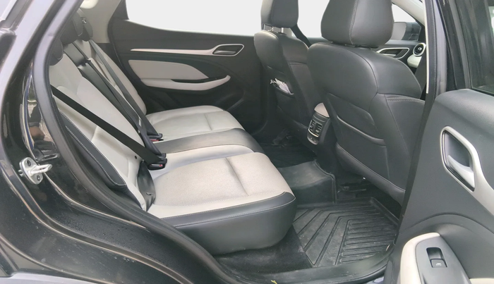 2023 MG ASTOR SHARP 1.5 CVT, Petrol, Automatic, 37,365 km, interior