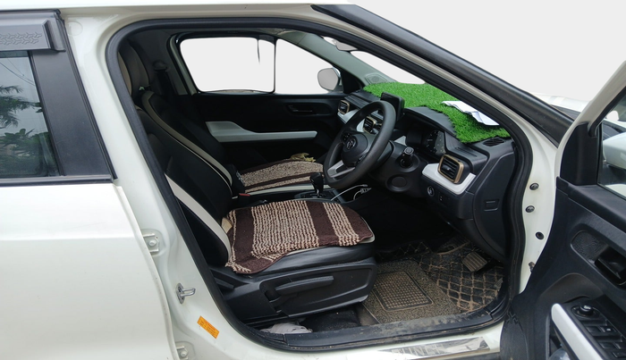 2023 Tata PUNCH ACCOMPLISHED AMT, Petrol, Automatic, 18,050 km, interior