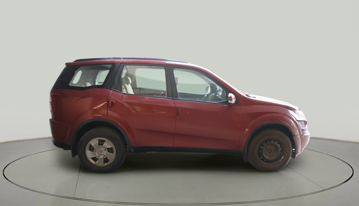 2015 Mahindra XUV500 W6, Diesel, Manual, 1,35,266 km, exterior