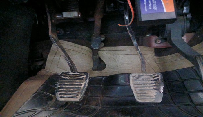 2015 Mahindra XUV500 W6, Diesel, Manual, 1,35,266 km, interior