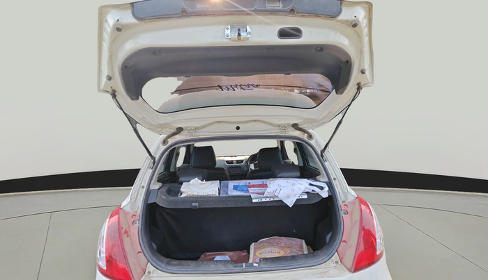 2014 Maruti Swift VXI, Petrol, Manual, 1,36,778 km, exterior