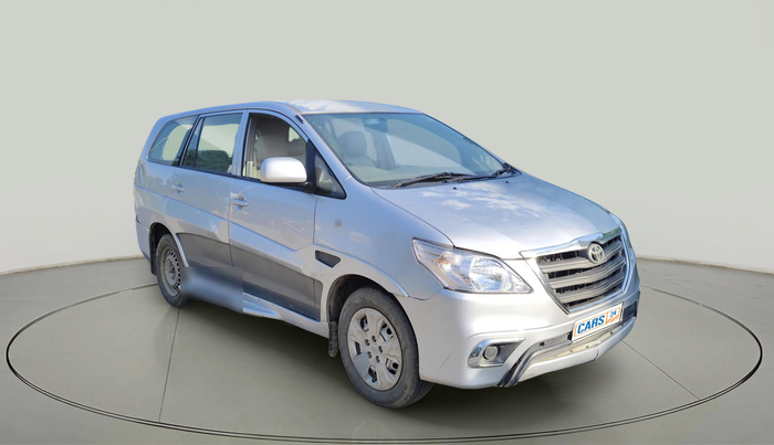 2014 Toyota Innova 2.5 GX 8 STR, Diesel, Manual, 73,247 km, exterior